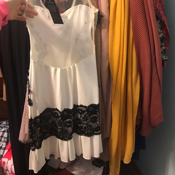 Dress - Picture 2 of 3